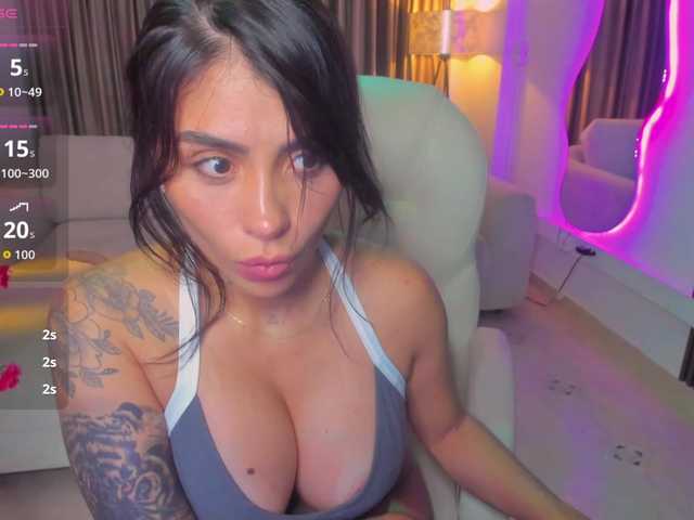 sarah-stonne Live Cam on BongaCams