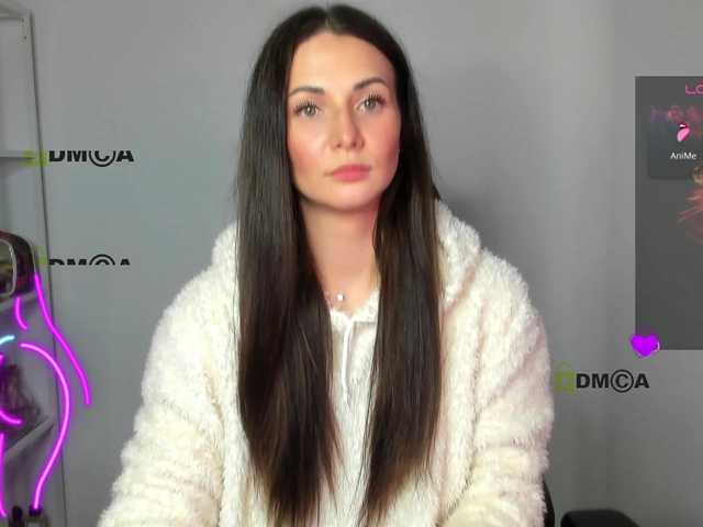 Cute-Shy live cam on BongaCams