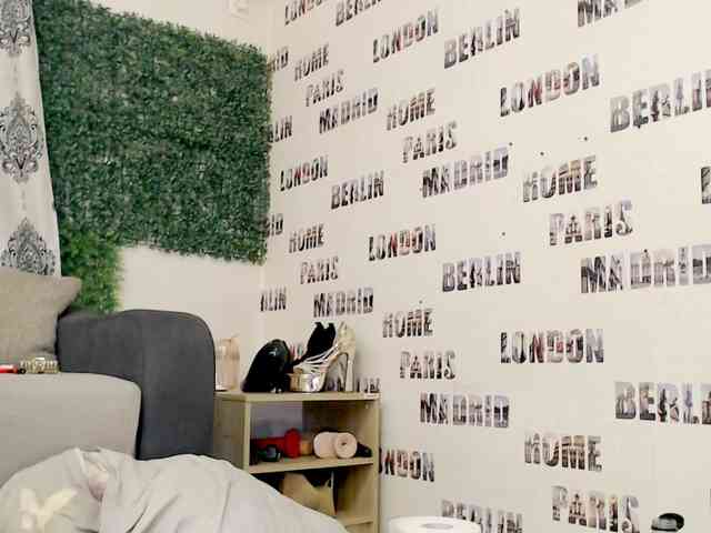 sweetdaiana23 webcam