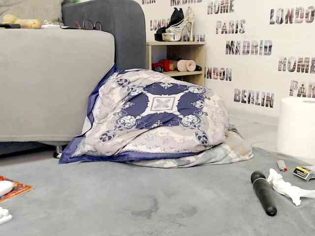 sweetdaiana23's live room