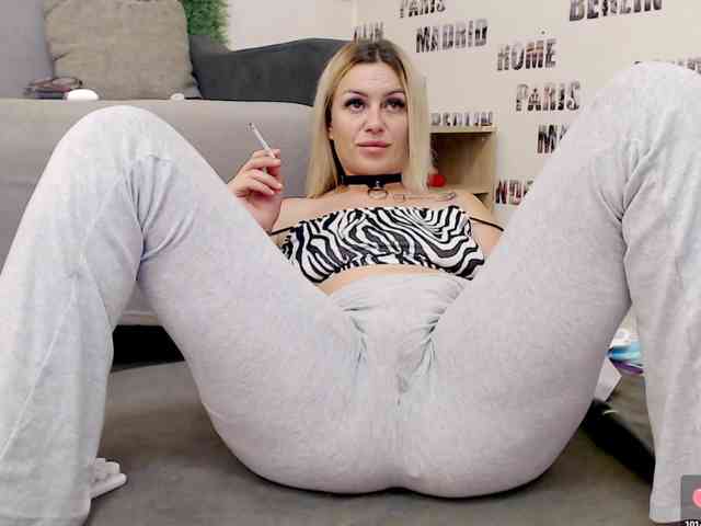 sweetdaiana23 webcam