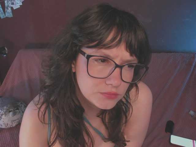juby-yubi live webcam show