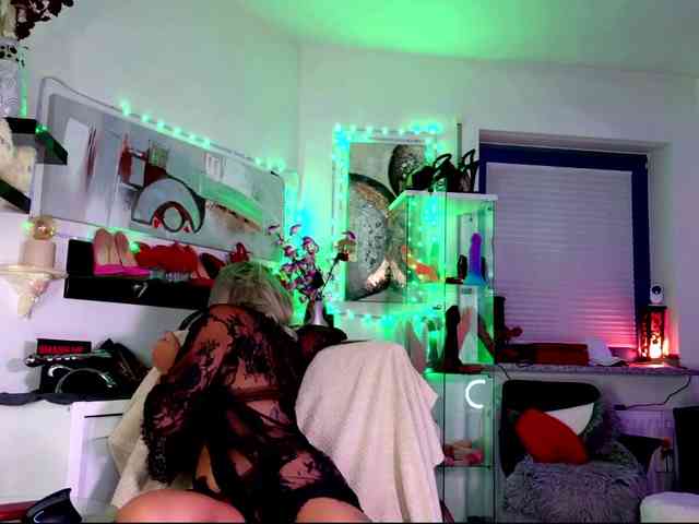 Model: 2bigass4u