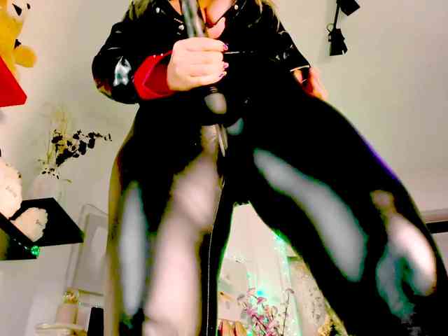Model: 2bigass4u
