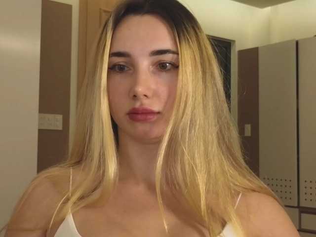elidevil live cam on BongaCams