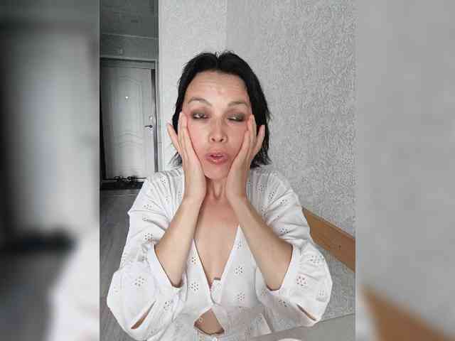 vik77777A Live Webcam on BongaCams