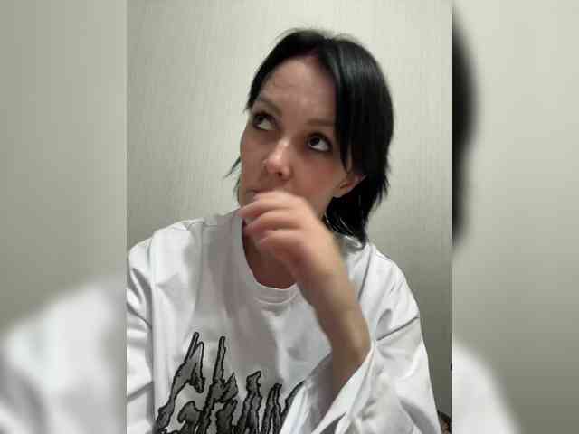vik77777A webcam