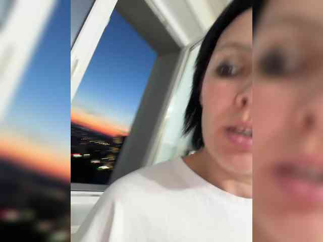 vik77777A webcam