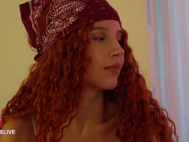 Greedy-Kim5 live cam on BongaCams