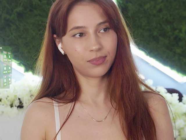 Greedy-Kim5's BongaCams show and profile