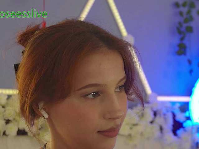 Greedy-Kim5 live webcam show