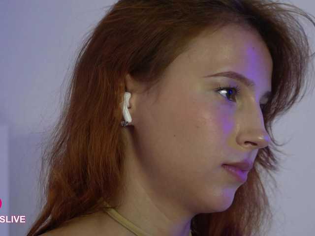 Greedy-Kim5 live webcam show