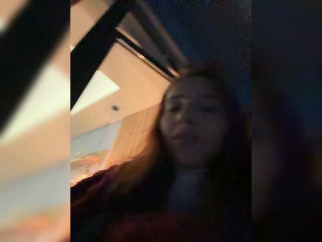 Greedy-Kim5's BongaCams show and profile