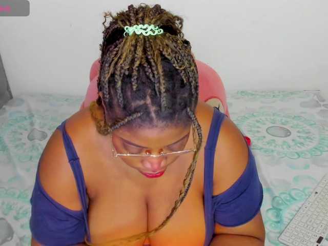NinaaGrey live cam on BongaCams