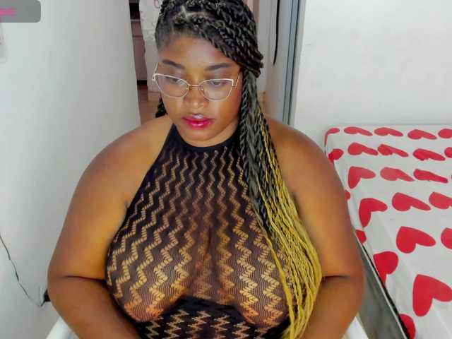 NinaaGrey live cam on BongaCams