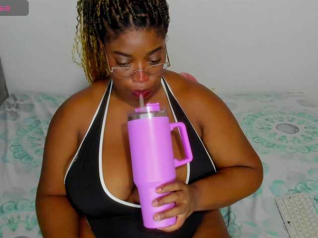 NinaaGrey live cam on BongaCams