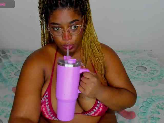 Modelo: NinaaGrey
