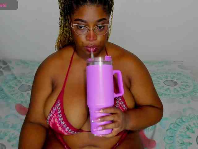 Modelo: NinaaGrey