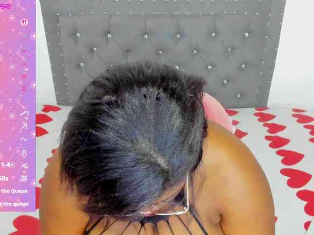 NinaaGrey webcam
