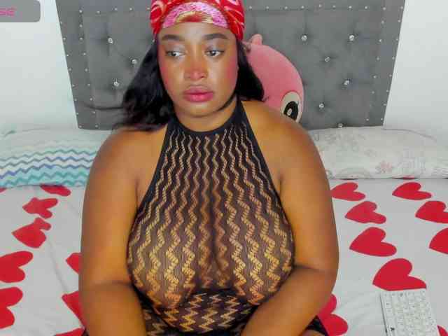 NinaaGrey webcam