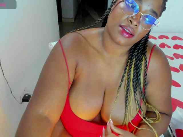 NinaaGrey webcam