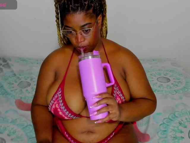 Modelo: NinaaGrey