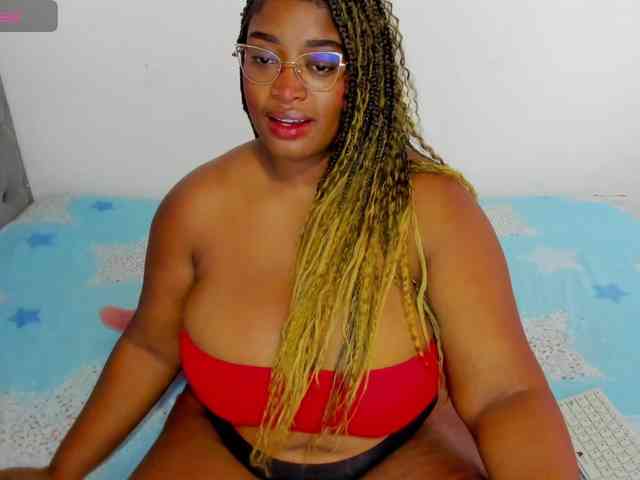NinaaGrey webcam