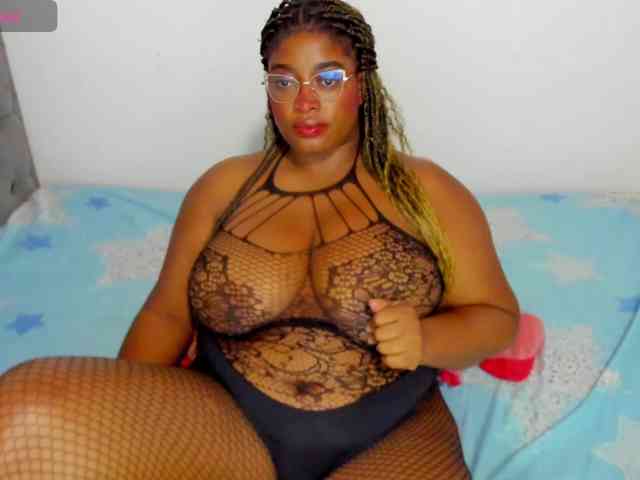 NinaaGrey webcam