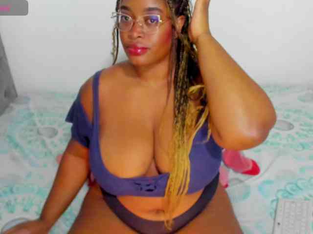 NinaaGrey webcam