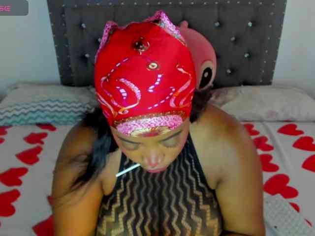 NinaaGrey webcam