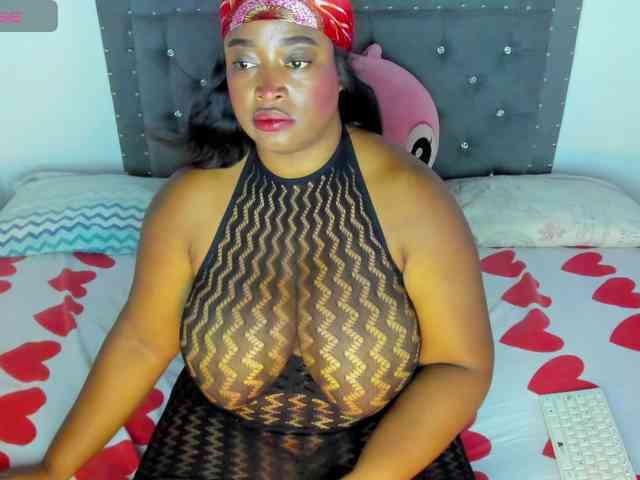 NinaaGrey webcam