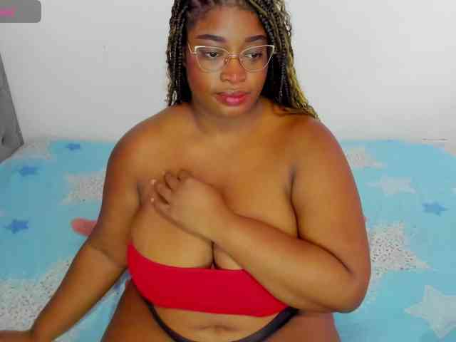 NinaaGrey webcam