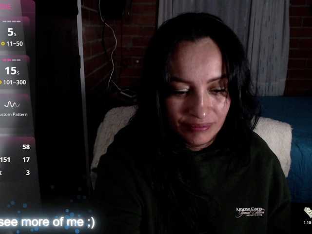 lunaws11 live cam on BongaCams
