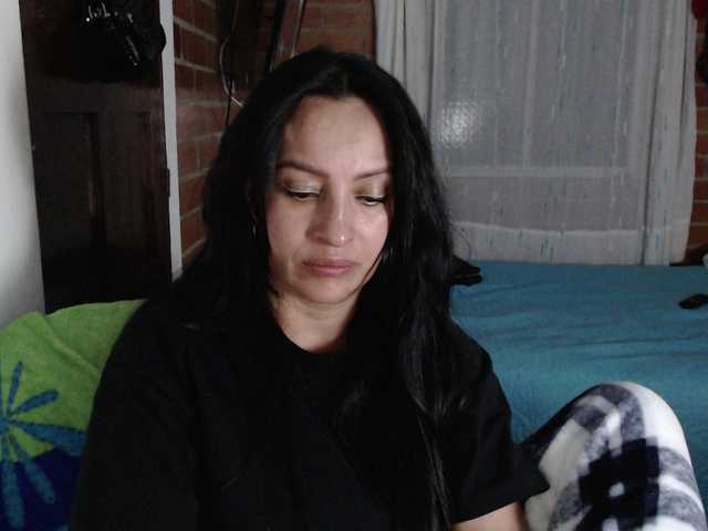 lunaws11 live cam on BongaCams
