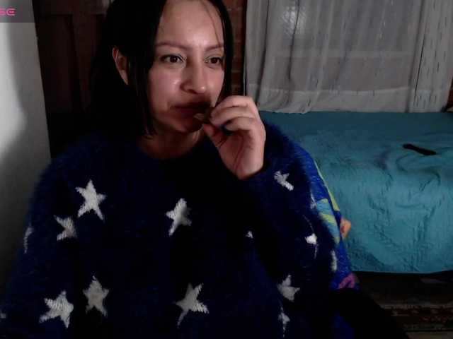lunaws11 live webcam show