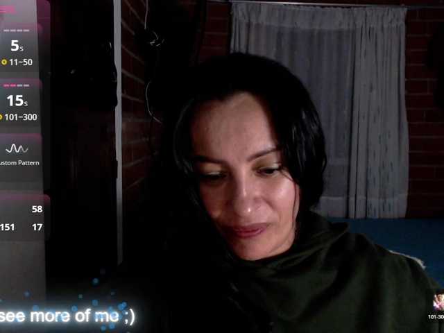 lunaws11 live cam on BongaCams