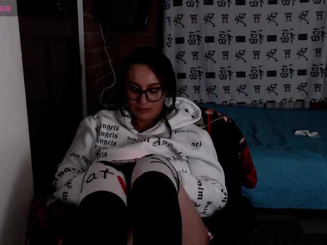 lunaws11 live cam on BongaCams