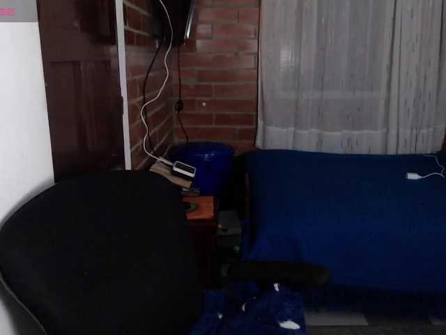 lunaws11's BongaCams show and profile