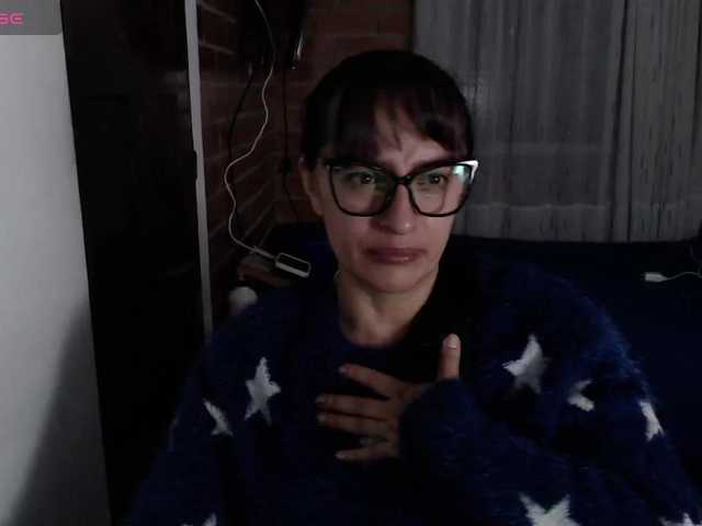 lunaws11's BongaCams show and profile