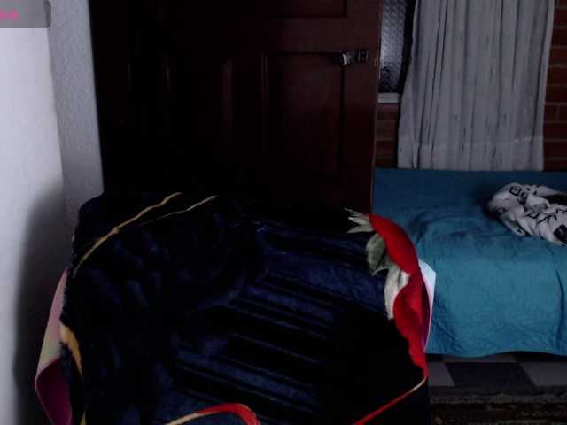 lunaws11 live cam on BongaCams