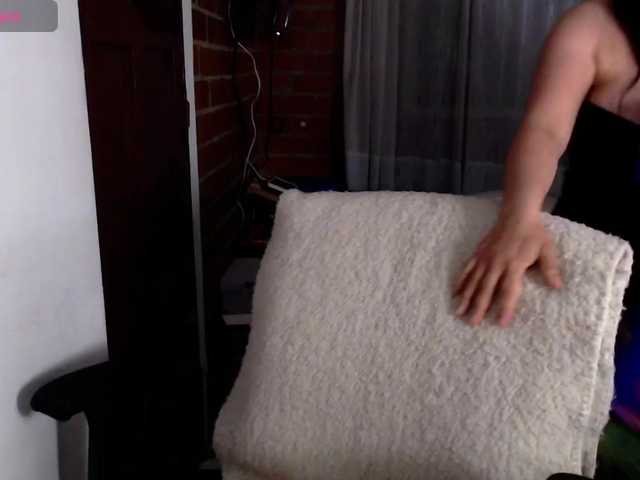 lunaws11 live cam on BongaCams