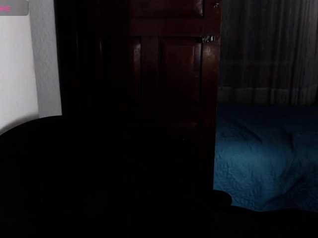 lunaws11 live cam on BongaCams