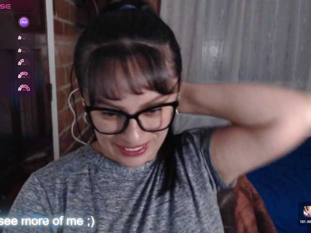 lunaws11's BongaCams show and profile
