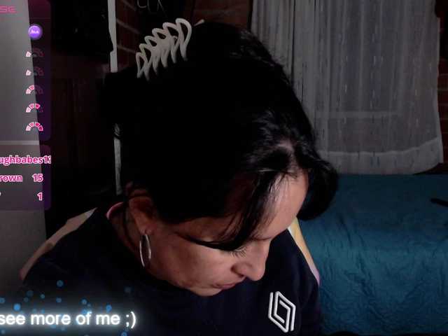 lunaws11 live cam on BongaCams