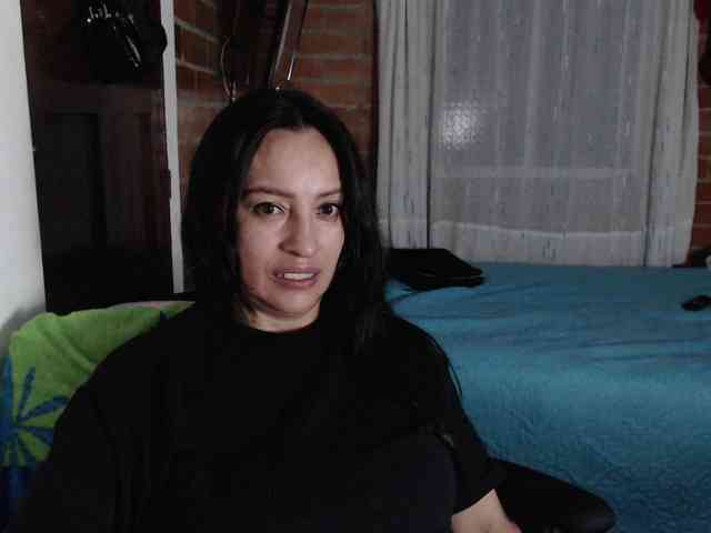 lunaws11's live room