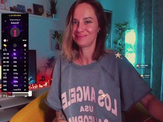 KiraXO Porn Show