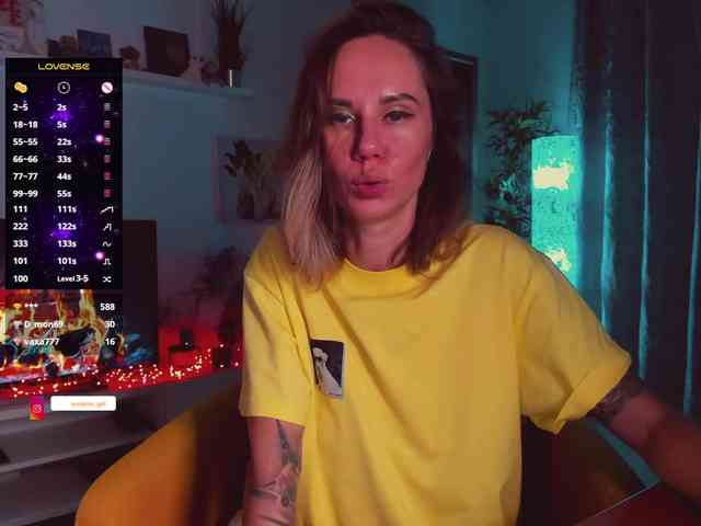 KiraXO webcam