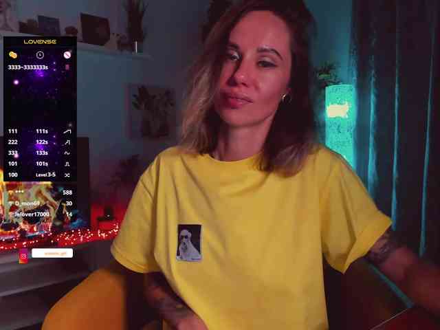KiraXO webcam