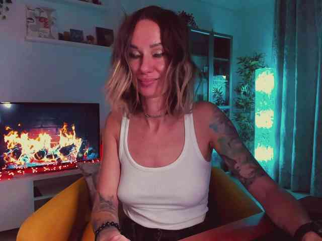 KiraXO webcam