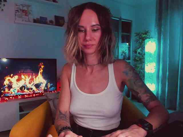 KiraXO webcam